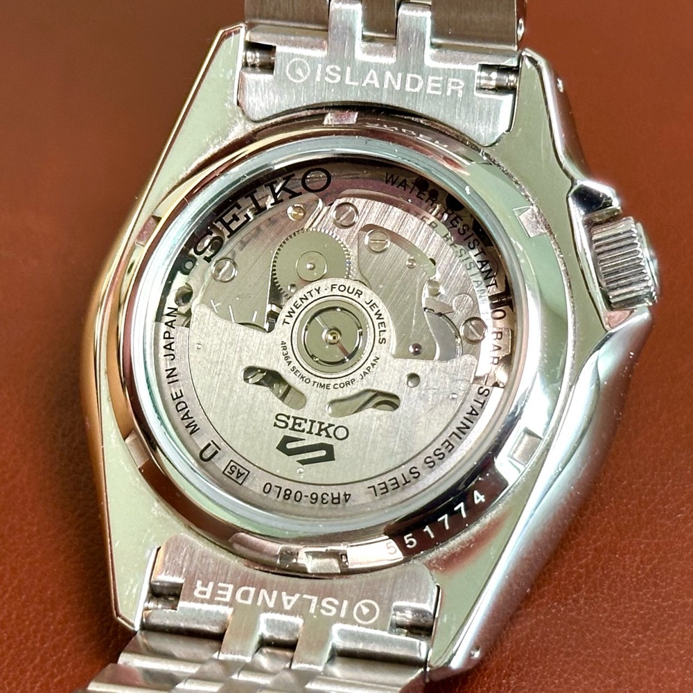 Seiko SRPE51 - Seiko5 40mm brushed bezel on Islander Jubilee - Picture 13 of 16